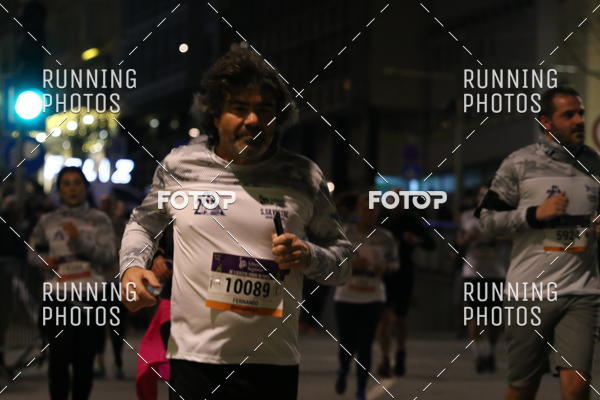 Buy your photos of the eventS�o Silvestre Porto 2019 on Fotop