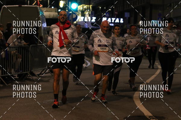 Buy your photos of the eventS�o Silvestre Porto 2019 on Fotop