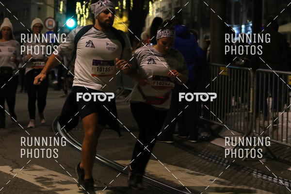 Buy your photos of the eventS�o Silvestre Porto 2019 on Fotop