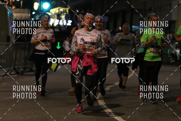 Buy your photos of the eventS�o Silvestre Porto 2019 on Fotop