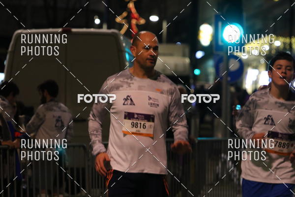 Buy your photos of the eventS�o Silvestre Porto 2019 on Fotop