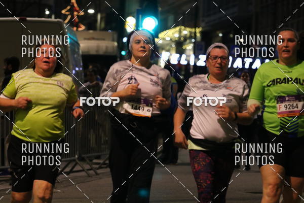 Buy your photos of the eventS�o Silvestre Porto 2019 on Fotop