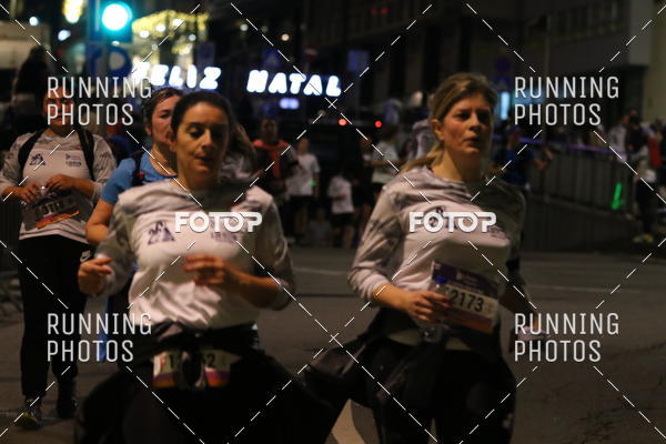 Buy your photos of the eventS�o Silvestre Porto 2019 on Fotop