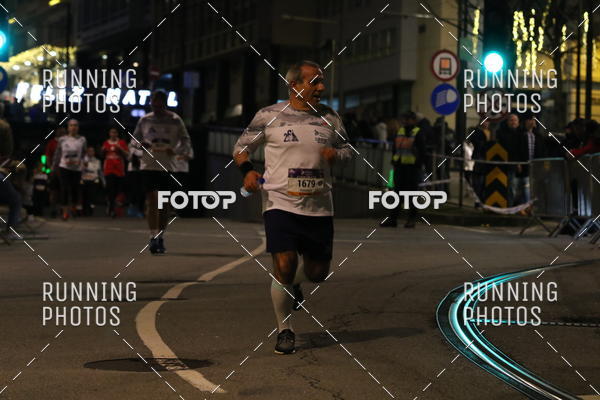 Buy your photos of the eventS�o Silvestre Porto 2019 on Fotop