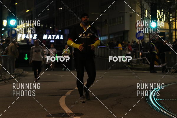 Buy your photos of the eventS�o Silvestre Porto 2019 on Fotop