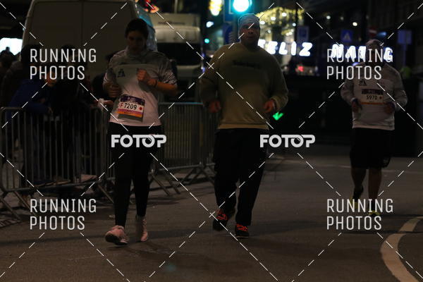 Buy your photos of the eventS�o Silvestre Porto 2019 on Fotop