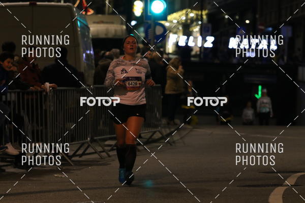 Buy your photos of the eventS�o Silvestre Porto 2019 on Fotop