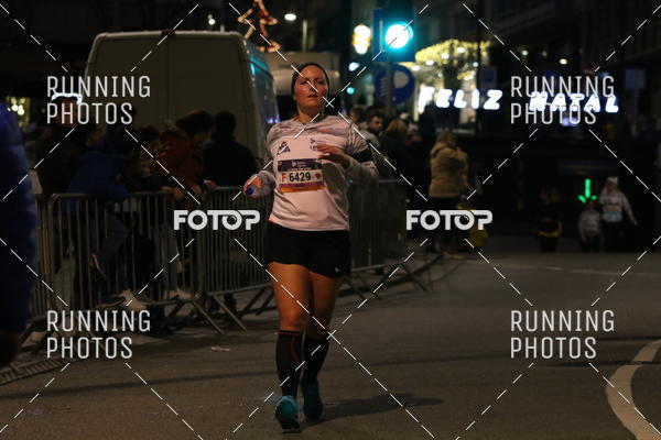 Buy your photos of the eventS�o Silvestre Porto 2019 on Fotop