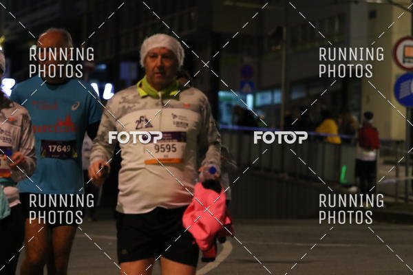 Buy your photos of the eventS�o Silvestre Porto 2019 on Fotop