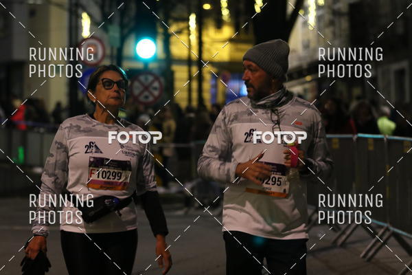 Buy your photos of the eventS�o Silvestre Porto 2019 on Fotop