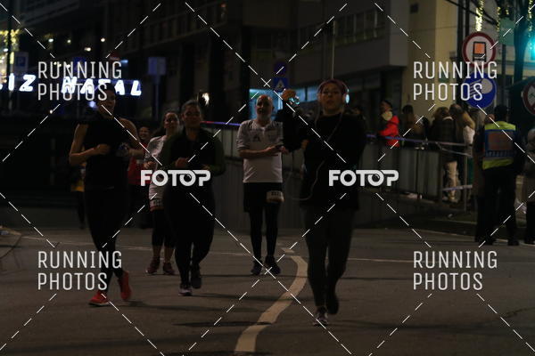 Buy your photos of the eventS�o Silvestre Porto 2019 on Fotop