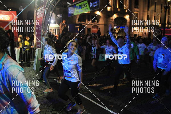 Buy your photos of the eventS�o Silvestre Porto 2019 on Fotop