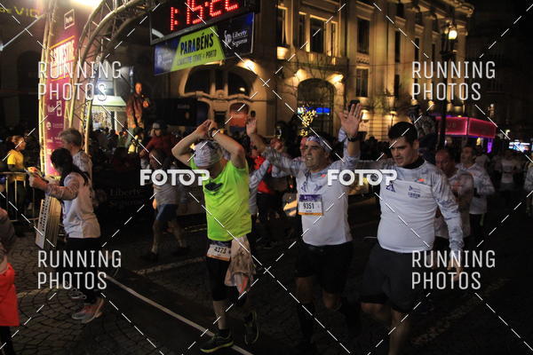 Buy your photos of the eventS�o Silvestre Porto 2019 on Fotop