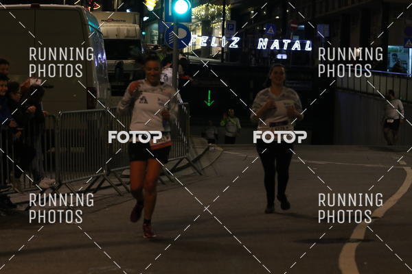Buy your photos of the eventS�o Silvestre Porto 2019 on Fotop