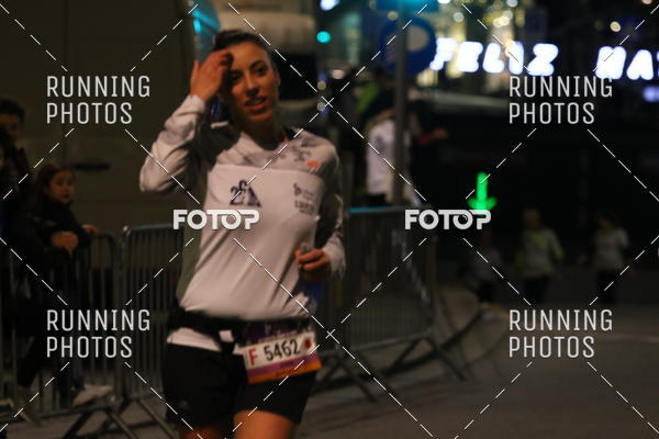 Buy your photos of the eventS�o Silvestre Porto 2019 on Fotop