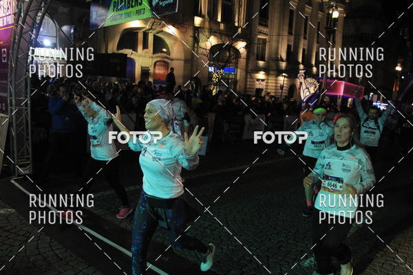 Buy your photos of the eventS�o Silvestre Porto 2019 on Fotop