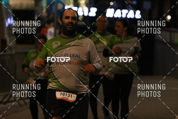 Buy your photos of the eventS�o Silvestre Porto 2019 on Fotop