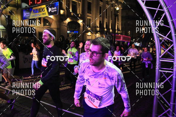 Buy your photos of the eventS�o Silvestre Porto 2019 on Fotop