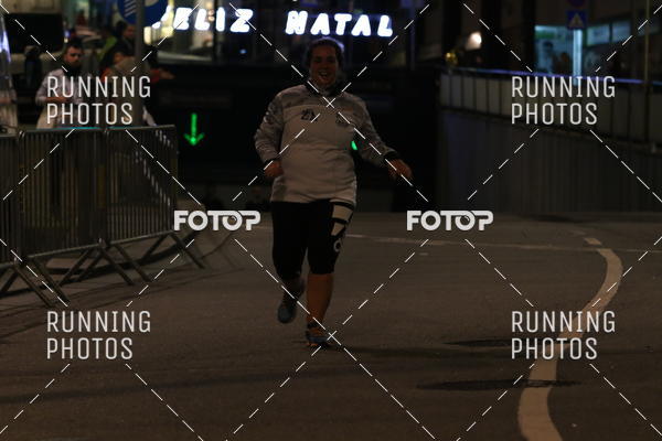 Buy your photos of the eventS�o Silvestre Porto 2019 on Fotop