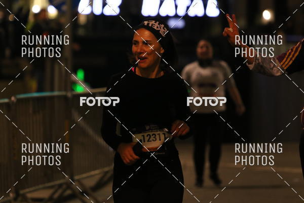 Buy your photos of the eventS�o Silvestre Porto 2019 on Fotop