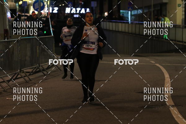 Buy your photos of the eventS�o Silvestre Porto 2019 on Fotop