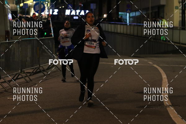 Buy your photos of the eventS�o Silvestre Porto 2019 on Fotop