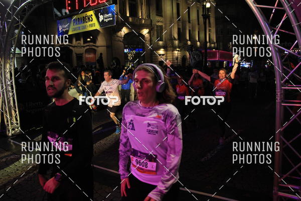 Buy your photos of the eventS�o Silvestre Porto 2019 on Fotop