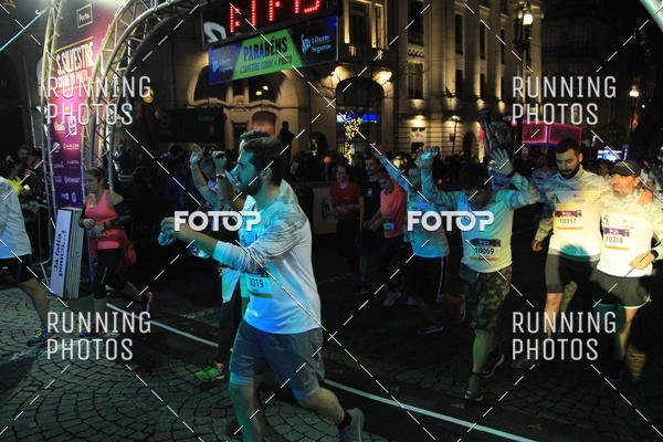 Buy your photos of the eventS�o Silvestre Porto 2019 on Fotop