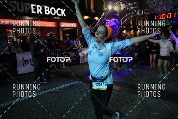 Buy your photos of the eventS�o Silvestre Porto 2019 on Fotop