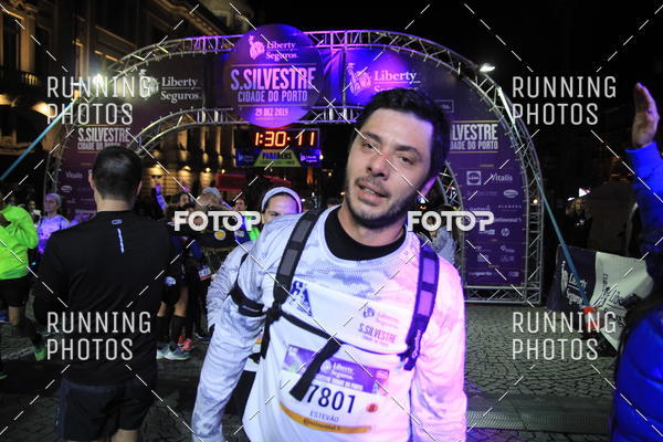 Buy your photos of the eventS�o Silvestre Porto 2019 on Fotop