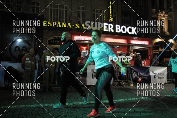 Buy your photos of the eventS�o Silvestre Porto 2019 on Fotop