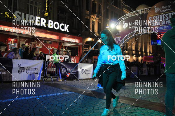 Buy your photos of the eventS�o Silvestre Porto 2019 on Fotop