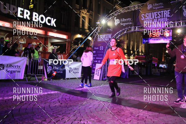 Buy your photos of the eventS�o Silvestre Porto 2019 on Fotop