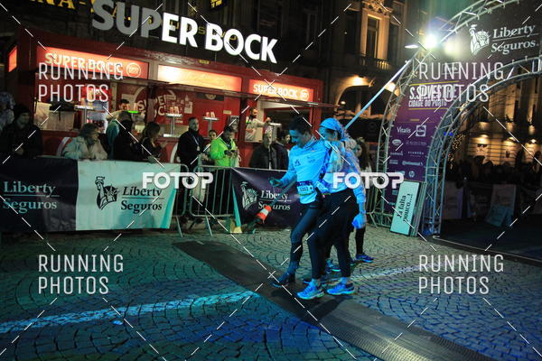 Buy your photos of the eventS�o Silvestre Porto 2019 on Fotop