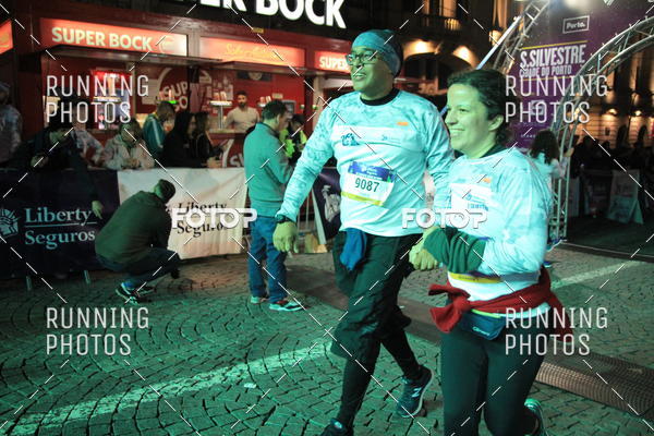 Buy your photos of the eventS�o Silvestre Porto 2019 on Fotop