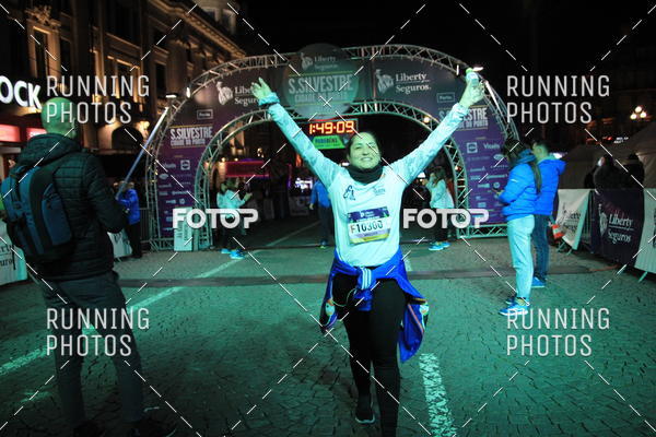 Buy your photos of the eventS�o Silvestre Porto 2019 on Fotop