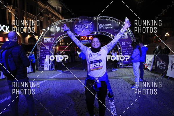 Buy your photos of the eventS�o Silvestre Porto 2019 on Fotop