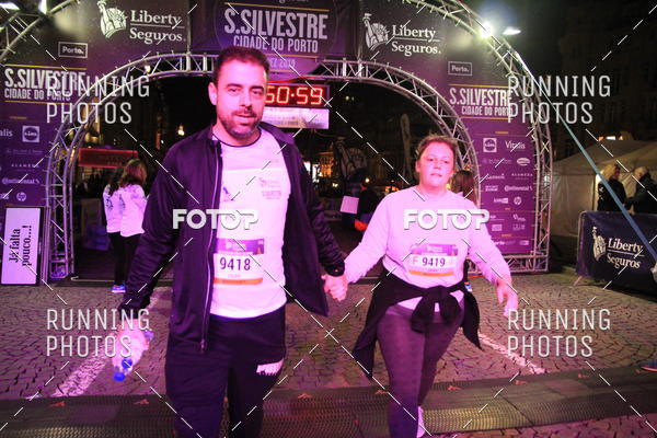 Buy your photos of the eventS�o Silvestre Porto 2019 on Fotop