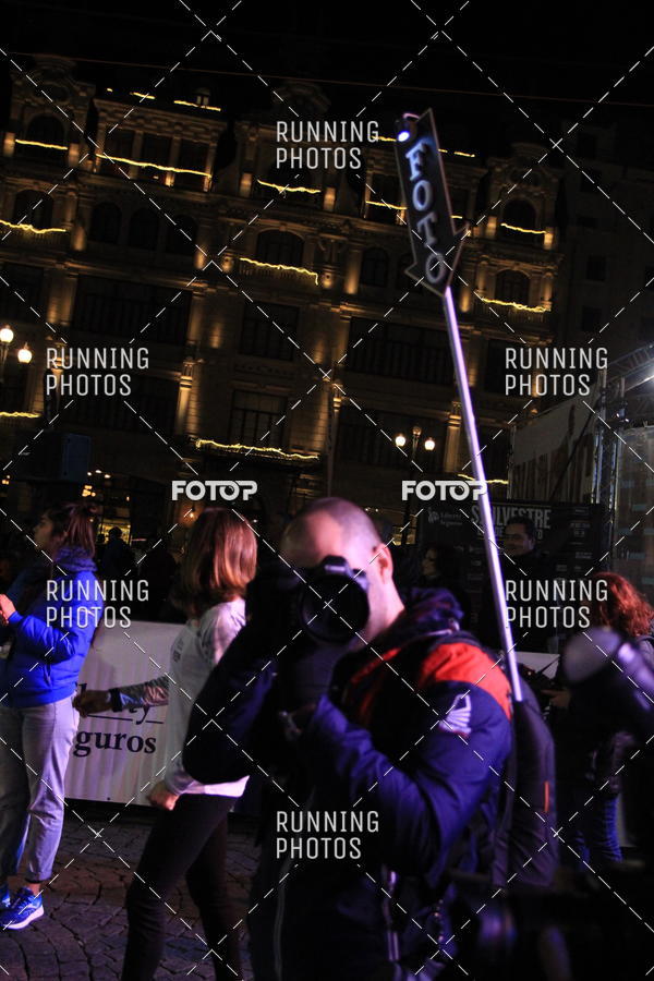 Buy your photos of the eventS�o Silvestre Porto 2019 on Fotop