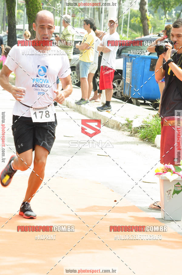 Achetez vos photos de l'vnement17 CIRCUITO DE AQUATHLON ATLETAS SOLIDRIOS sur Fotop