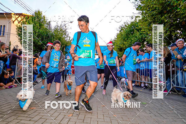 Buy your photos of the eventCorrida Iluminada de Natal 2019 on Fotop