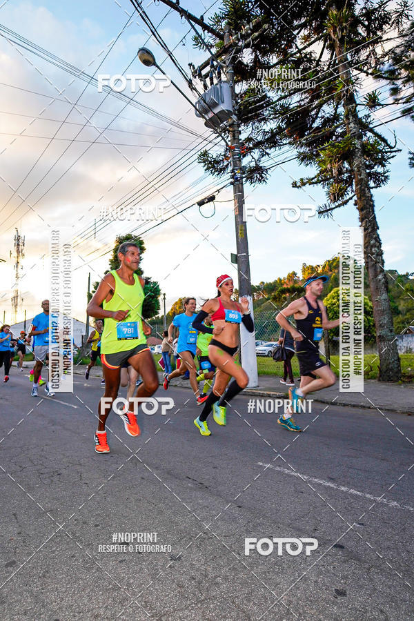 Buy your photos of the eventCorrida Iluminada de Natal 2019 on Fotop