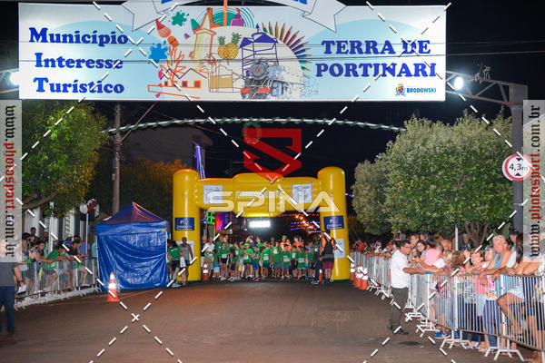 Buy your photos of the event70 CORRIDA DE BRODOWSKI on Fotop