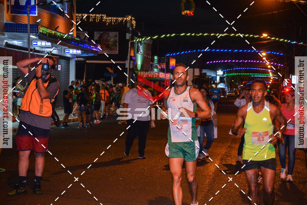 Buy your photos of the event70 CORRIDA DE BRODOWSKI on Fotop