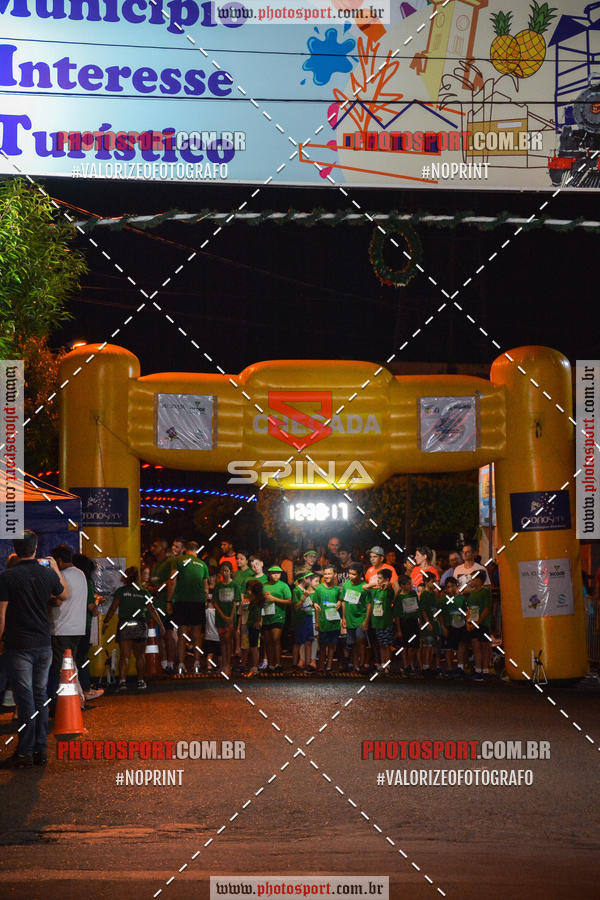 Buy your photos of the event70 CORRIDA DE BRODOWSKI on Fotop