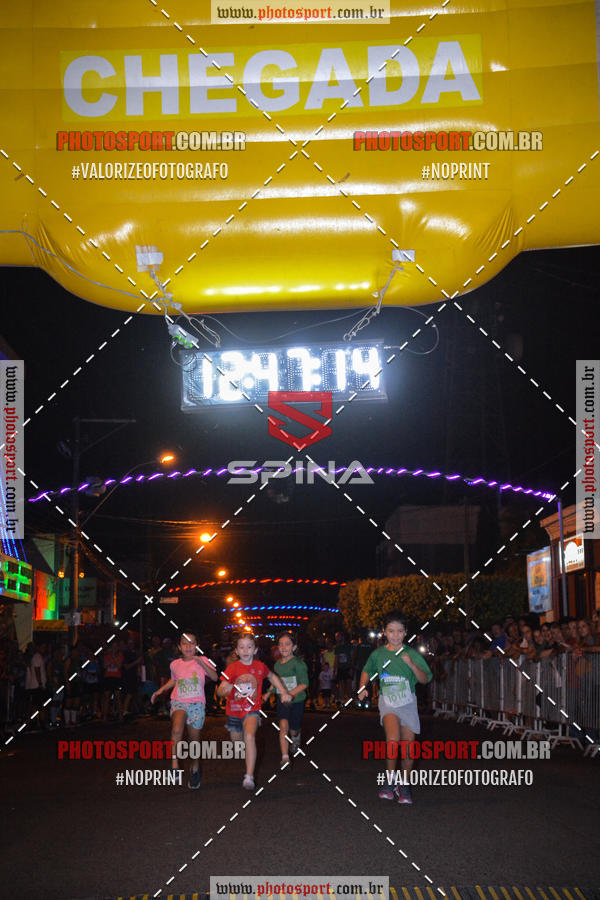 Buy your photos of the event70 CORRIDA DE BRODOWSKI on Fotop