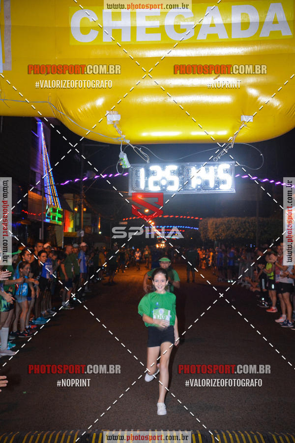 Buy your photos of the event70 CORRIDA DE BRODOWSKI on Fotop