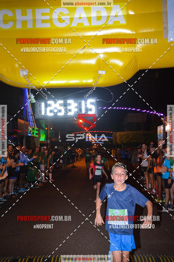 Buy your photos of the event70 CORRIDA DE BRODOWSKI on Fotop