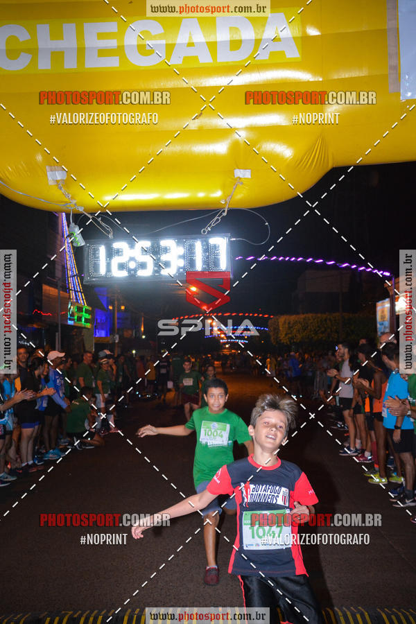 Buy your photos of the event70 CORRIDA DE BRODOWSKI on Fotop