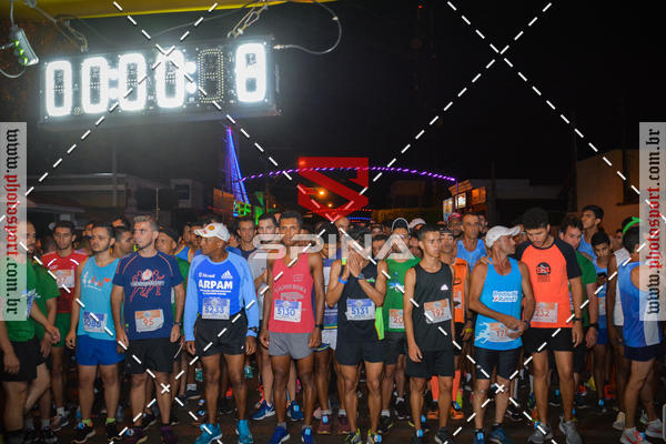 Buy your photos of the event70 CORRIDA DE BRODOWSKI on Fotop